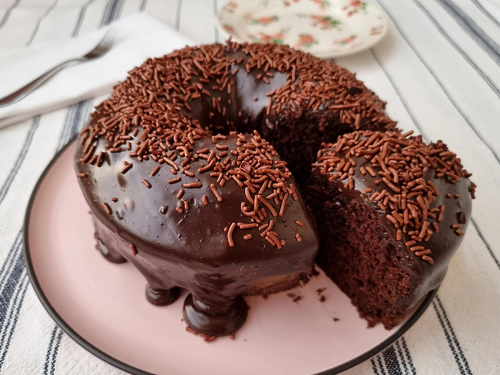 fatia de bolo de chocolate